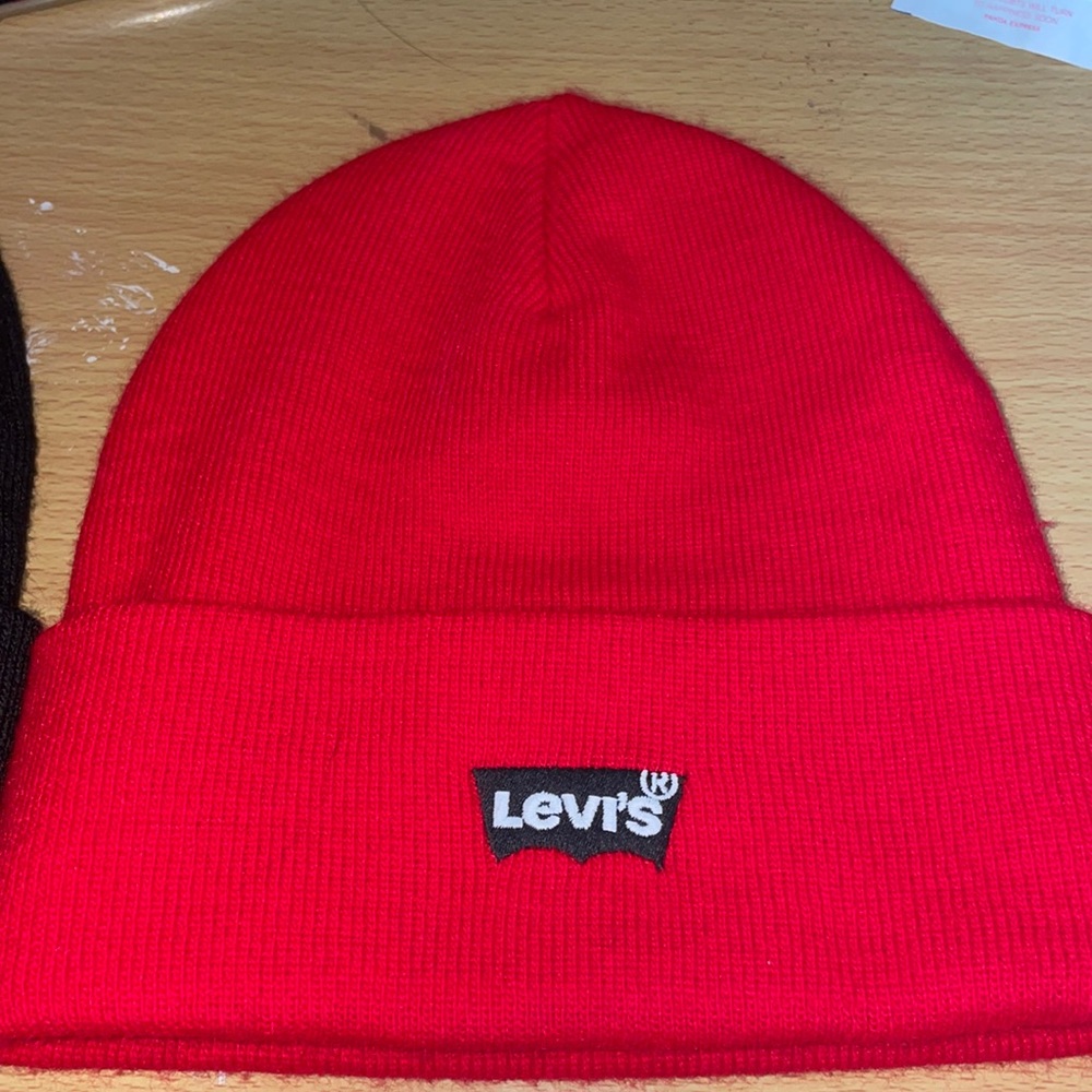 Levi’s Beanies 2 for $20 (REGULAR PRICE : $24 EACH) - Picture 3 of 5